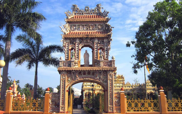 Top 10 kinh nghiệm tham quan chùa Vĩnh Tràng Tiền Giang